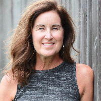 Therapist Leslie Davis Photo