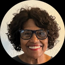 This is Gloria Tucker's avatar and link to their profile