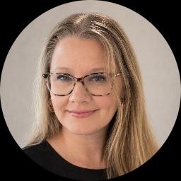 Psychologist Jennifer King-Fields providing different types of therapy in Glen Saint Mary