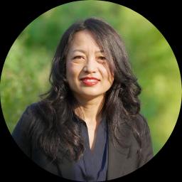 Psychologist Dr. Pa Vang providing different types of therapy in Merrifield