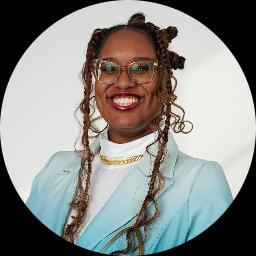 Therapist Bobbie Briggs Photo