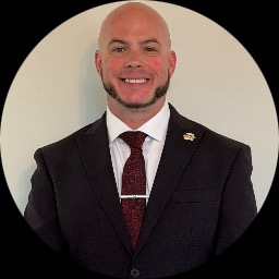 Psychologist Aaron Mandzak providing different types of therapy in Lake Dunlap