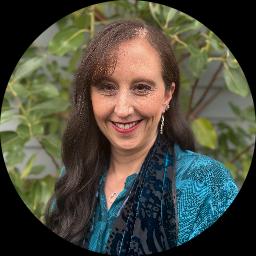 Psychologist Alli Santa providing different types of therapy in Rogue River