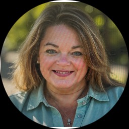 This is Julie Jalewsky's avatar