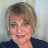 Deborah  Schnitzer  - Online Therapist with 21 years of experience