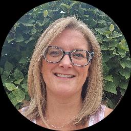 This is Cassandra Bengela's avatar and link to their profile
