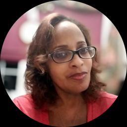 Psychologist Shamagne Richardson providing different types of therapy in Tenafly