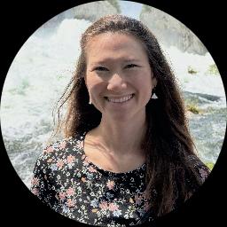 Psychologist Lauren "Alisha" Sneed providing different types of therapy in Lakewood Heights