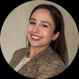 Psychologist Ashley Casas Pineda providing different types of therapy in Maud