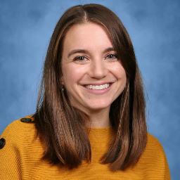 Psychologist Erin  Chilelli  providing different types of therapy in Poland