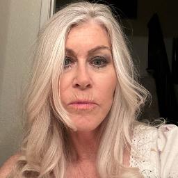 This is Lorie Mangen's avatar