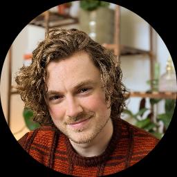 Photo of Luke Thompson