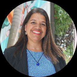 Psychologist Nakhary Esparragoza Bruce providing different types of therapy in Port Saint Lucie