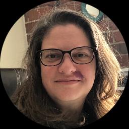 Psychologist Erin Hoffman providing different types of therapy in Oregon