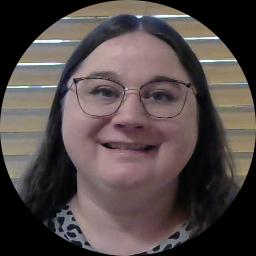 Psychologist Megan DeSilva providing different types of therapy in Sun River