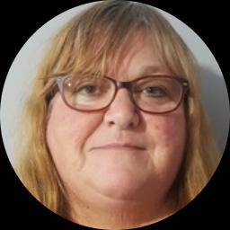 Psychologist Sheri Bell-O'Gara providing different types of therapy in English