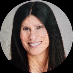 Psychologist Dair Melendez-Drier providing different types of therapy in Franklin