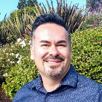 Stephen Serrato - Online Therapist with 10 years of experience