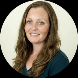 Psychologist Jessica Rohrbach providing different types of therapy in Parral