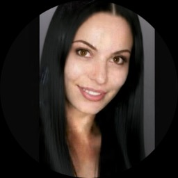 Psychologist Yuridia (Valerie) Polonsky providing different types of therapy in Tequesta