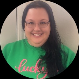 Psychologist Lyndsey Burton providing different types of therapy in Grandview