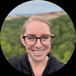 Psychologist Lauren Brady providing different types of therapy in Crows Nest