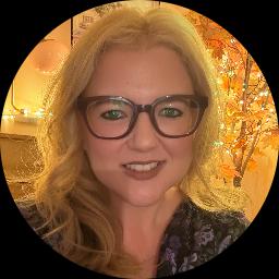 Photo of Victoria Lynn