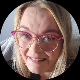 Photo of Melissa Hepburn