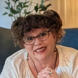 Psychologist Kimberly Plummer providing different types of therapy in Orlando