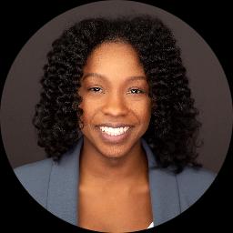 Psychologist Monica Williams providing different types of therapy in Naperville