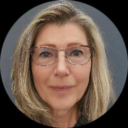 Psychologist Jacqueline Lacy-Diggins providing different types of therapy in Wheatley