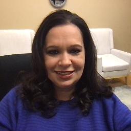 Psychologist Tracy Polly providing different types of therapy in Oakland