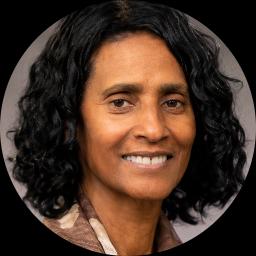 Photo of Dr. Magna Porterfield
