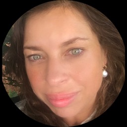 Photo of Alison Fraser