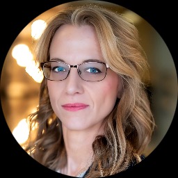 This is Cryshanna Schellenger's avatar