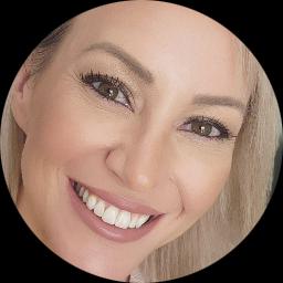 Psychologist Margaret Elkins providing different types of therapy in Irvine