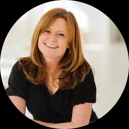 Psychologist Tanya Younce providing different types of therapy in Peebles