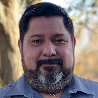 Esteban (Steve) Salazar - Online Therapist with 10 years of experience