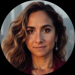 Therapist Carly Snow Photo