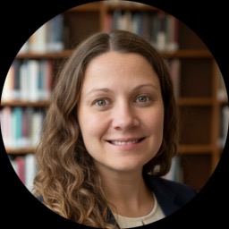 Psychologist Lindsey Khan providing different types of therapy in Brussels