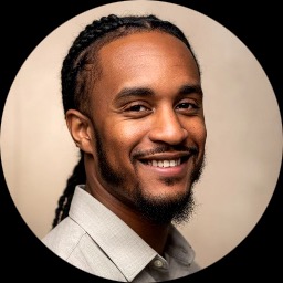 Psychologist Quinn Funn II providing different types of therapy in Plandome Heights