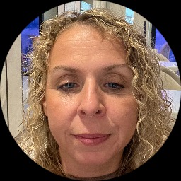 Photo of Lisa Harvey