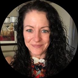 Psychologist Susan Knapp providing different types of therapy in Hauppauge