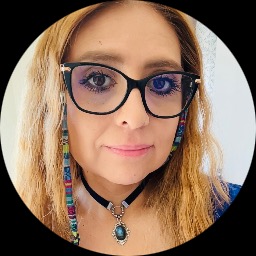 This is Cinay Flores's avatar