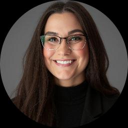 Therapist Dr. Ravyn Rooney Photo