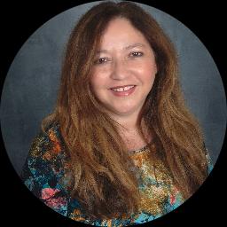Psychologist Fany Curzon providing different types of therapy in Glen Saint Mary