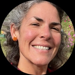 Photo of Beth Williams