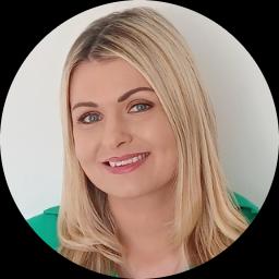 Photo of Angela Noble