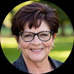 Psychologist Elizabeth Pacheco providing different types of therapy in Second Mesa