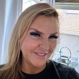 This is Nicole Brink's avatar